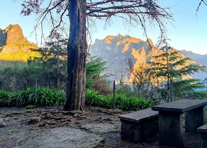 Casa Panorama Sol- New With Heated Saltwater Pool And Fantastic Sea View Prázdninový dům Ponta do Sol (Madeira)