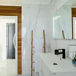 Casa Panorama Sol- New With Heated Saltwater Pool And Fantastic Sea View بيت للعطل