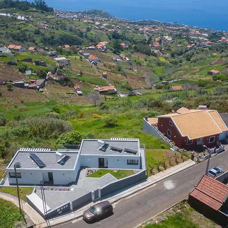 Casa Panorama Sol- New With Heated Saltwater Pool And Fantastic Sea View Feriehus Ponta do Sol (Madeira)