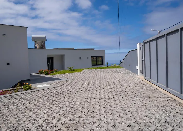 Casa Panorama Sol- New With Heated Saltwater Pool And Fantastic Sea View Ponta do Sol (Madeira)