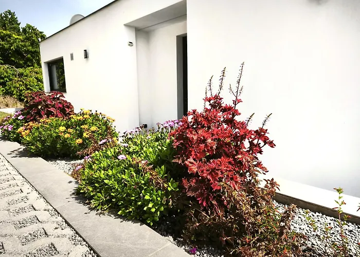 Casa Panorama Sol- New With Heated Saltwater Pool And Fantastic Sea View * Ponta do Sol (Madeira)